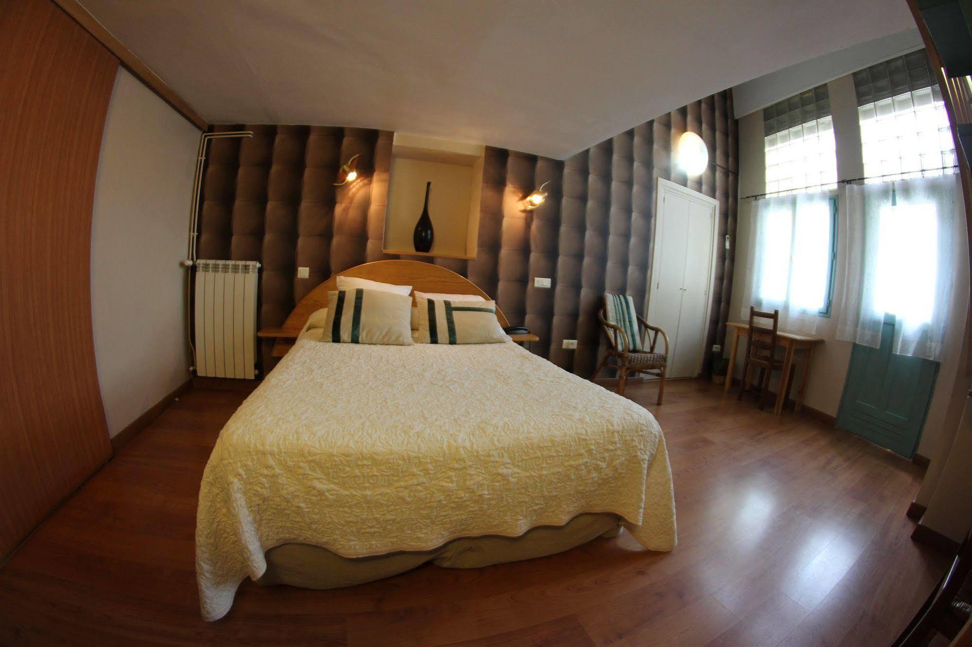 Hotel Des Arts, Artisanal Et Independant Montpellier Zewnętrze zdjęcie