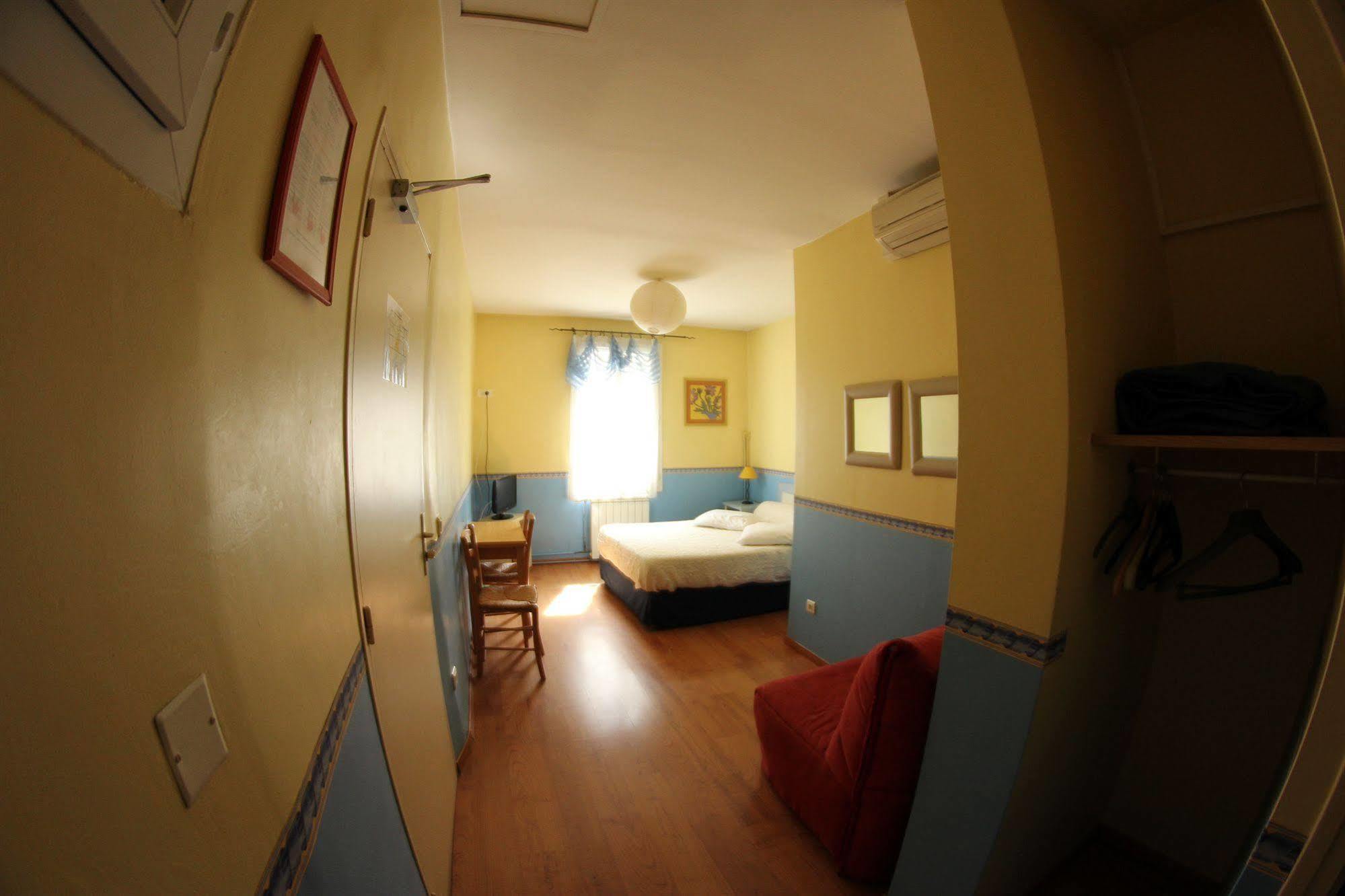 Hotel Des Arts, Artisanal Et Independant Montpellier Zewnętrze zdjęcie